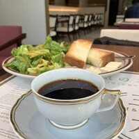 Aging beef ＆ Specialty coffee THE三本 - 