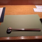 伊豆の旬 やんも 南青山店 - カウンター席です。