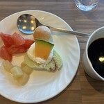 Cafe Restaurant Paruteru (Palace Hotel 大宮) - 