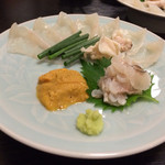 うえ村 - フグとハモとウニの刺身　ハモのしゃきしゃき感が堪らない