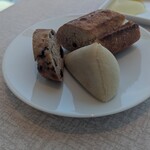 RISTORANTE OZIO - パン