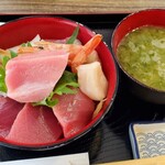 海鮮丼 まぐろ家 - 