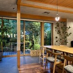 SHOTOEN - 店内
