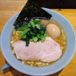 まもkitchen - 横浜らーめん＋味玉