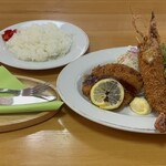 田嶋 - ランチ　(エビフライ、トンカツ、鶏の照り焼き)