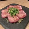 黒毛和牛タンとハラミ 焼肉龍