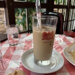 イノダコーヒ - アイスカフェオーレ600円