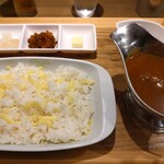 ガヴィアルプラス  麻布十番店 - 黒毛和牛ビーフカレー