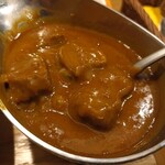 ガヴィアルプラス  麻布十番店 - 甘口(ちょい辛)でまろやかな欧風カレーのルー。
