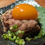 近江牛ホルモン いるもん - ユッケ