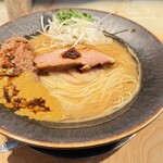 improv. - 牡蠣と牛肉のラーメン ¥2,000