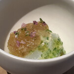 しろ - アオリイカねっとりした食感と旨味。たっぷりのポーションも嬉しいです。