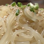 近江牛ホルモン いるもん - 麺もお出汁も最高です  企業秘密の酸味が絶妙です  当てちゃったけど