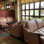 Coffee Kizoku - 沙發座位。