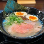 모우잇파이 나가레카와혼텐 - 소고기 뼈 육수 맛 계란 라멘