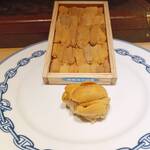 鮨 尚充 - ムラサキウニ～山口県萩産、殺菌海水処理②