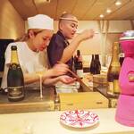 鮨 尚充 - ちえみさんにも追加で握っていただけました③