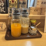 とんかつ 志賀 - 卓上の