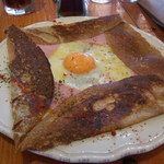 BARISAI CAFE - 卵とハム　チーズのガレット（税込７３４円）