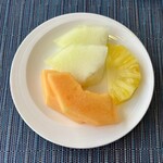 Hilton Guam Resort & Spa Executive Lounge - フルーツ