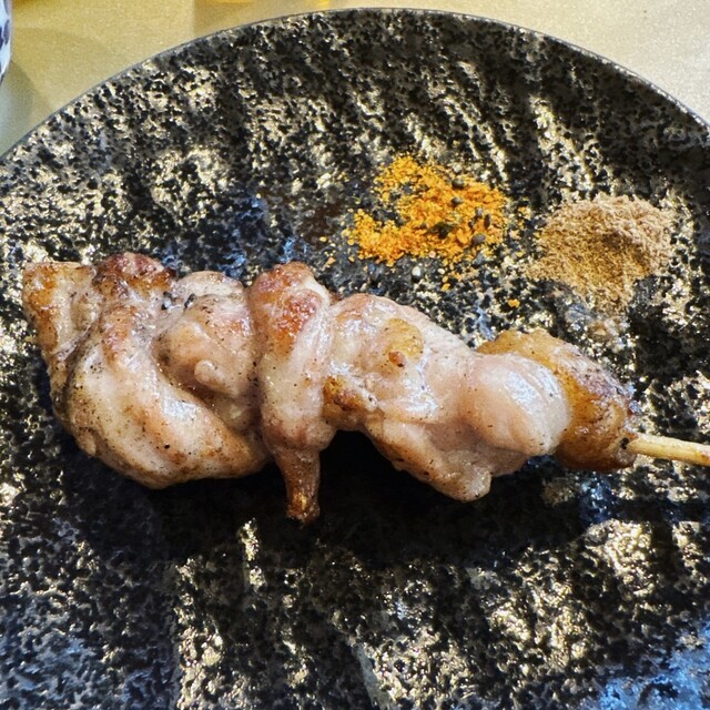 【やよい✱】ことりのおおきなあそびば Yamasan - Tsukamoto/Yakitori (Grilled chicken skewers) | Tabelog
