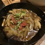 Mole TAQUERIA Y BAR - キノコのブランチャード。いわゆる鉄板焼きだがえらく塩っぱかった。