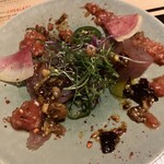 Mole TAQUERIA Y BAR - 南マグロのティラディート。セビーチェの親戚筋みたいな柑橘風味の爽やかなお刺身。