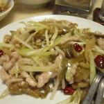 横浜中華街 中國上海料理 四五六菜館 - 豚肉細切りとザーサイの炒め