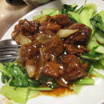 横浜中華街 中國上海料理 四五六菜館 - 牛バラ肉の醤油煮込み