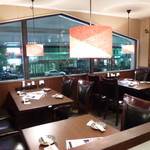 福の膳　 - 店内窓際のテーブル席