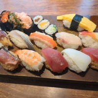 東鮨 新店 - 握り14貫