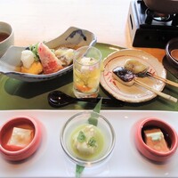 高台寺羽柴 - 自家製くみあげゆば三種盛り、生麩二色田楽、包みゆば揚げ出汁