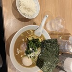 ラーメン モンタナ 秋葉原店 - 