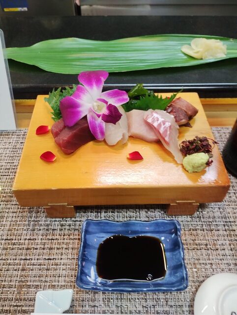Naniwa Sushi photo 2