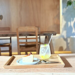 HIGH-LIGHTER CAFE - 