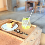 HIGH-LIGHTER CAFE - 