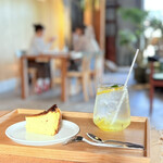 HIGH-LIGHTER CAFE - 