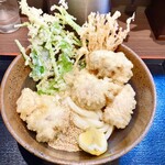 まる博 - かしわ天ぶっかけ（並・冷）（￥900）