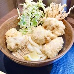 まる博 - かしわ天ぶっかけ（並・冷）（￥900）