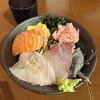 ひびの食堂