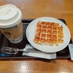 スターバックス・コーヒー - カフェミスト(Tall)、アメリカンワッフル