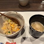 割烹・肉膳 光月 - ガーリックライスとお味噌汁