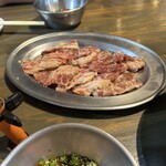 ホルモン ここから - 