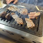 ホルモン ここから - 