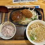 武州うどんあかねandみどりダイニング - 濃厚カニクリームコロッケ&ハンバーグセット