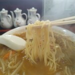 進来軒 - 麺リフト