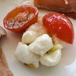 ブッフェダイニングポルト - メロンのカプレーゼ