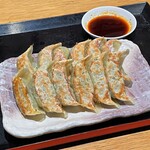 ぎょうざ処 亮昌 - 焼ぎょうざ・2人前（960円）