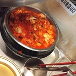 オルレギル - キムチ 食べ放題　酸味があって優しい味　常識の範囲内でキムチをいただき 冷麺にも入れていただきました　こちらのお店に来られていたお客様に豆乳の冷麺にキムチを入れると美味しいと教えていただきました