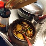 オルレギル - なんか タレ　青唐辛子とか入って ちょっとピリ辛でチヂミ にちょっとかけて食べると美味しいです　　ソ・ガンジュンがドラマで 青唐辛子を食べて ひっくり返るシーンを思い出しました